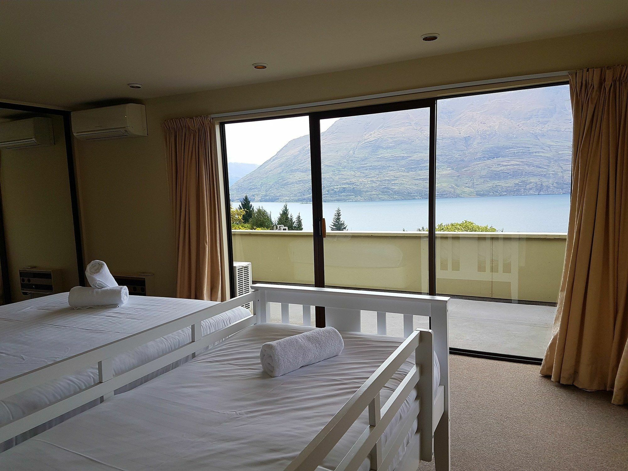 Queenstown Lakeview Holiday Home-5Mins To Town المظهر الخارجي الصورة